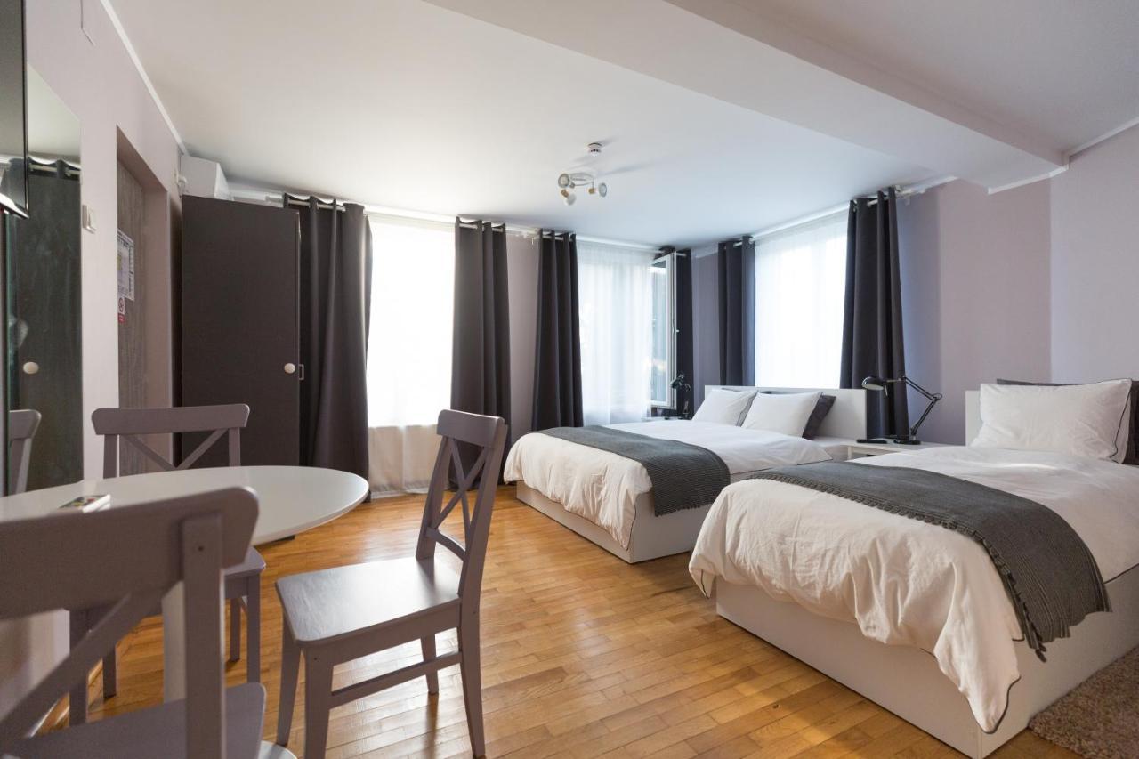 Casa Ris Hotel Targu Jiu Bagian luar foto