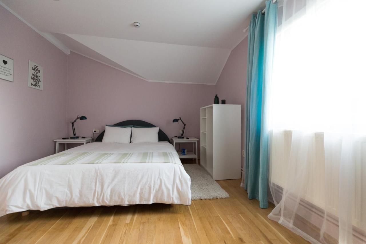 Casa Ris Hotel Targu Jiu Bagian luar foto