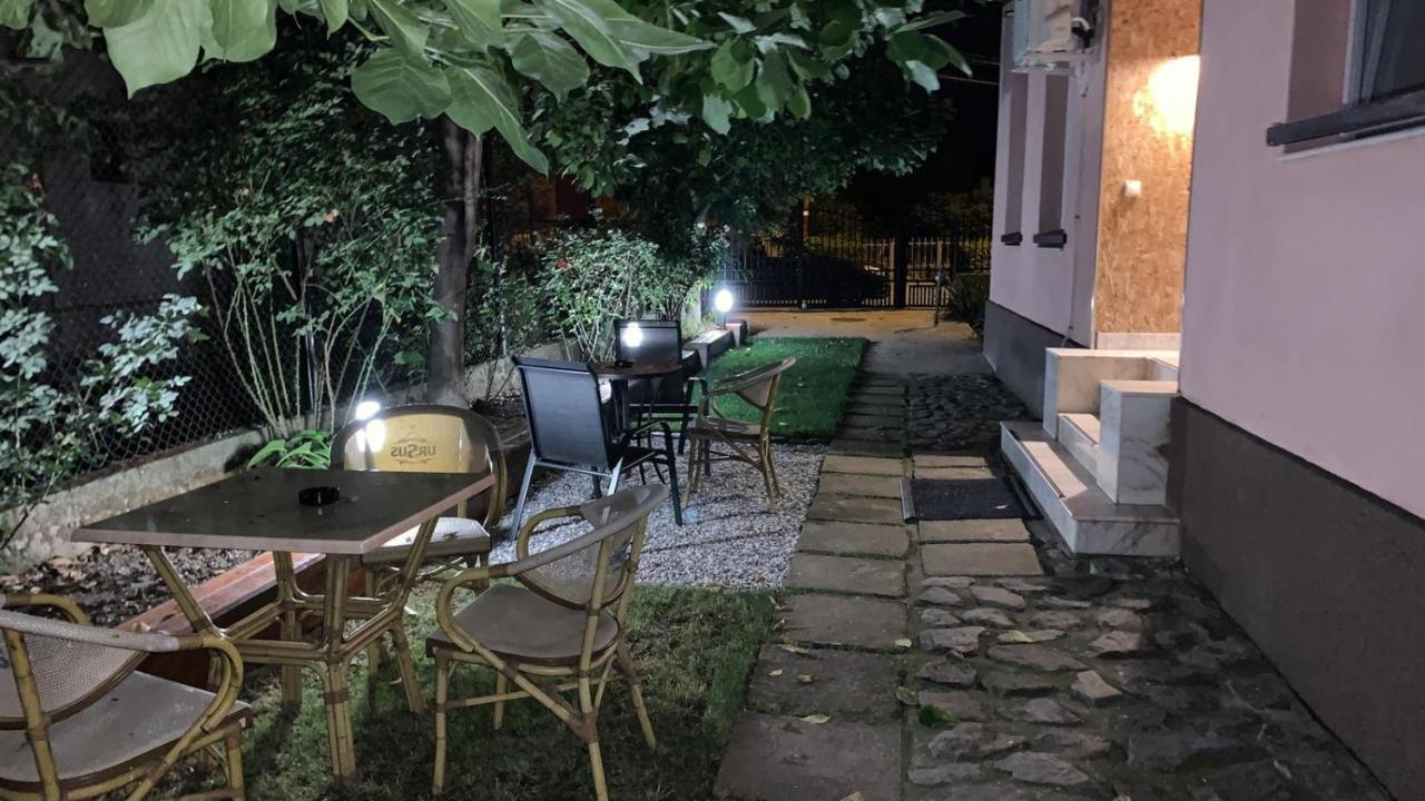 Casa Ris Hotel Targu Jiu Bagian luar foto